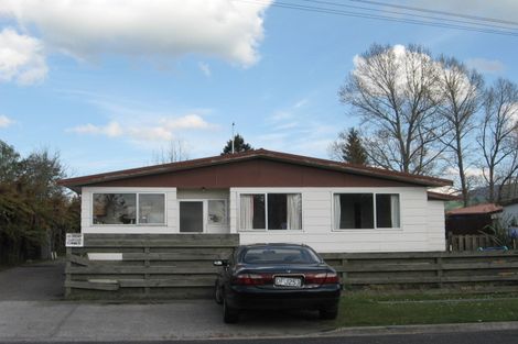 Photo of property in 12a Farnworth Avenue, Holdens Bay, Rotorua, 3010