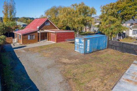 Photo of property in 2a Wainoni Road, Wainoni, Christchurch, 8061