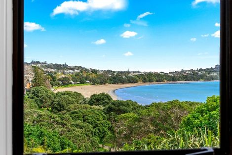 Photo of property in 10 Ardern Avenue, Stanmore Bay, Whangaparaoa, 0932