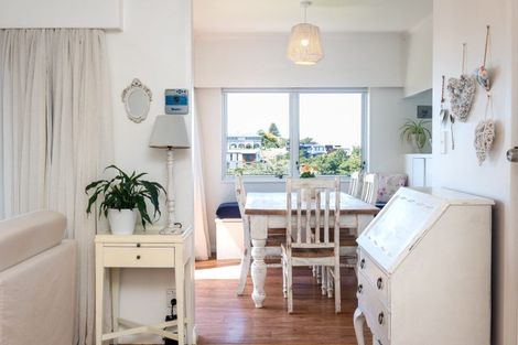 Photo of property in 31 Fitzroy Road, Bluff Hill, Napier, 4110