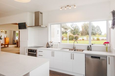 Photo of property in 283 Forlong Road, Colyton, Feilding, 4775