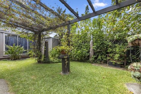 Photo of property in 5a Elizabeth Street, Orewa, 0931