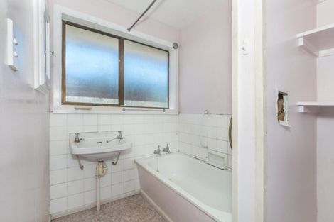 Photo of property in 62 Kathleen Crescent, Hornby, Christchurch, 8042