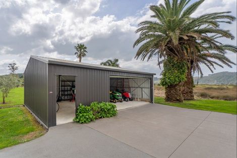 Photo of property in 141 Everitt Crescent, Whangamata, 3620