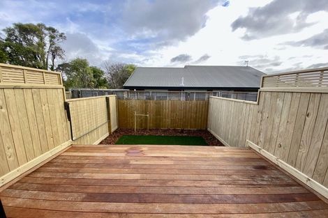 Photo of property in 2/16 Smith Street, Woolston, Christchurch, 8062