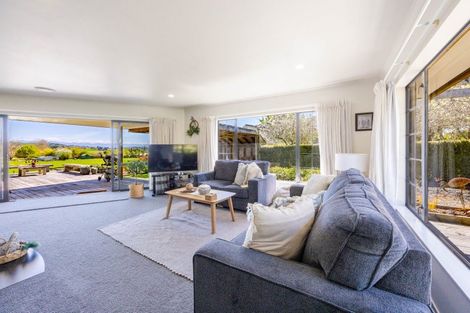 Photo of property in 14 Brooker Place, Waipukurau, 4200