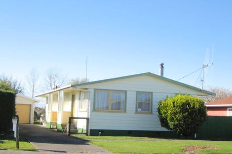 Photo of property in 1 Fergusson Street, Marton, 4710