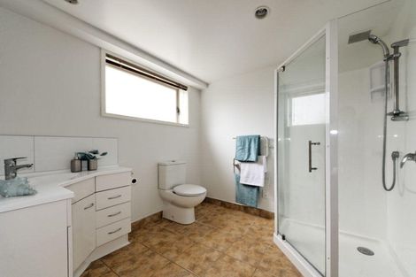 Photo of property in 39 Zefiro Drive, Massey, Auckland, 0614