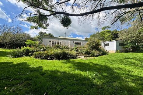 Photo of property in 37 Smalley Road, Glenbrook, Waiuku, 2681