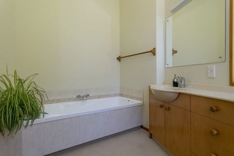 Photo of property in 15 Cherry Lane, Acacia Bay, Taupo, 3330