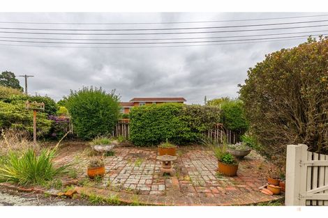 Photo of property in 9 Oxford Street, Waimate, 7924