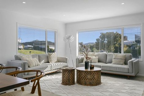 Photo of property in 14 Ernest Kemp Rise, Wharewaka, Taupo, 3330