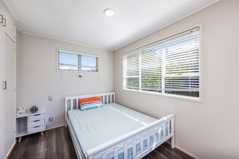 Photo of property in 1/612 Beach Road, Browns Bay, Auckland, 0630