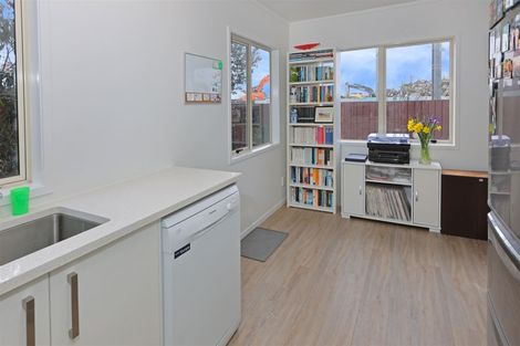 Photo of property in 57 Pooks Road, Ranui, Auckland, 0612