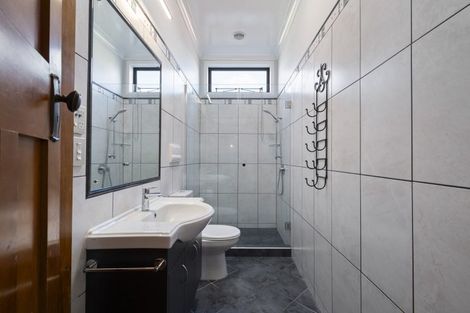 Photo of property in 41 Manapouri Crescent, Hokowhitu, Palmerston North, 4410