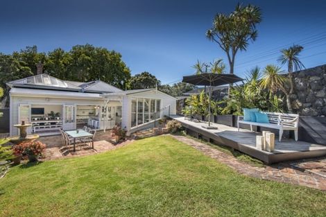 Photo of property in 8 Cheltenham Road, Devonport, Auckland, 0624