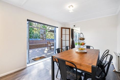 Photo of property in 11 Matai Place, Hawera, 4610