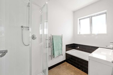 Photo of property in 10 Tuamotu Park, Wainui, Gisborne, 4010