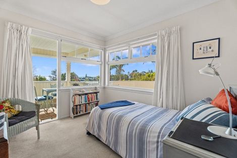 Photo of property in 42 Evelyn Road, Cockle Bay, Auckland, 2014