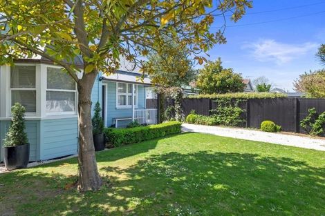 Photo of property in 139 Holly Road, St Albans, Christchurch, 8014