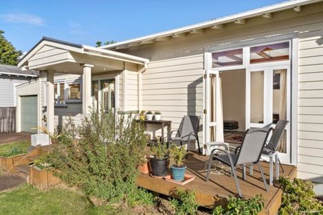 Photo of property in 10 Quest Terrace, Mount Roskill, Auckland, 1041