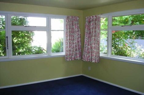 Photo of property in 32 Strowan Road, Strowan, Christchurch, 8052