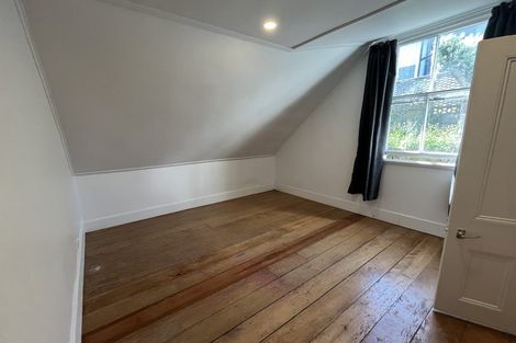 Photo of property in 8 Doctors Common, Mount Victoria, Wellington, 6011