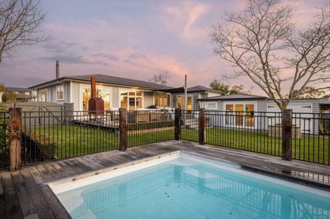 Photo of property in 8 Emerald Hill, Havelock North, 4130