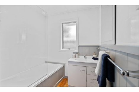 Photo of property in 12 Carron Street, Waverley, Invercargill, 9810