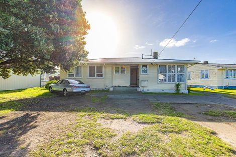 Photo of property in 170 Puriri Street, Castlecliff, Whanganui, 4501