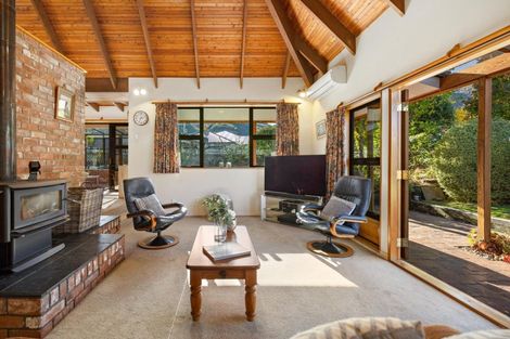 Photo of property in 18 Inverness Crescent, Arrowtown, 9302