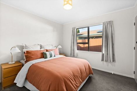 Photo of property in 27 Elliott Street, Taradale, Napier, 4112