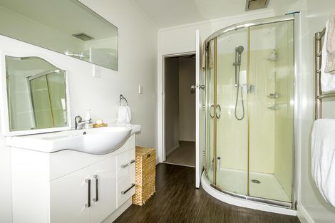 Photo of property in 12 Kent Crescent, Awapuni, Palmerston North, 4412