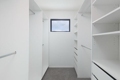 Photo of property in 2 Marsden Place, Hurworth, New Plymouth, 4310