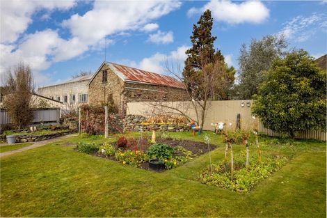 Photo of property in 83 Cheviot Street, Roxburgh, 9500