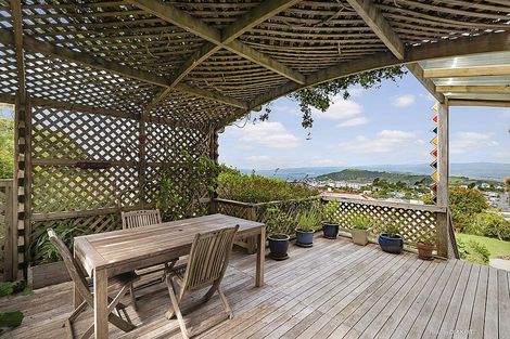 Photo of property in 32 Sugarloaf Road, Brooklyn, Wellington, 6021