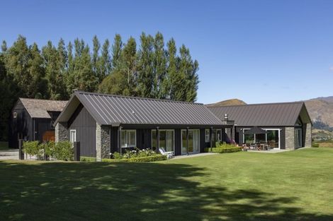 Photo of property in 122 Slope Hill Road, Lake Hayes, Queenstown, 9371