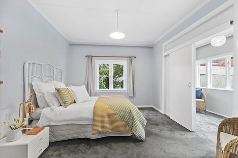 Photo of property in 33 Ranelagh Street, Karori, Wellington, 6012