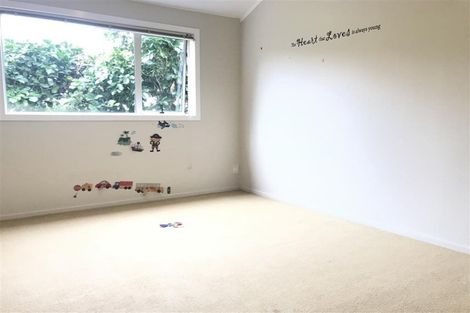 Photo of property in 15a Gill Crescent, Blockhouse Bay, Auckland, 0600