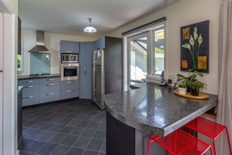 Photo of property in 11 Walnut Avenue, Strowan, Christchurch, 8052