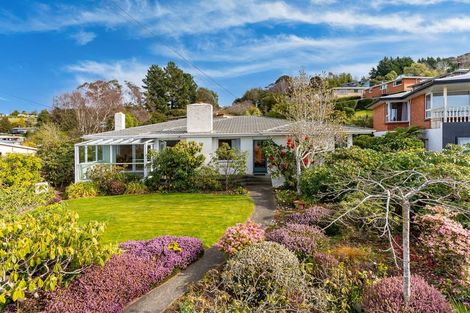 Photo of property in 21 Honeystone Street, Helensburgh, Dunedin, 9010