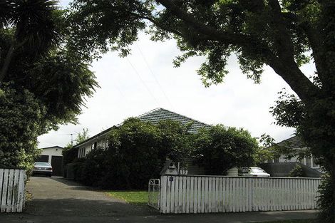 Photo of property in 13 Hollyford Avenue, Bryndwr, Christchurch, 8053