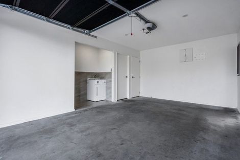 Photo of property in 18a Riverpark Crescent, Henderson, Auckland, 0610