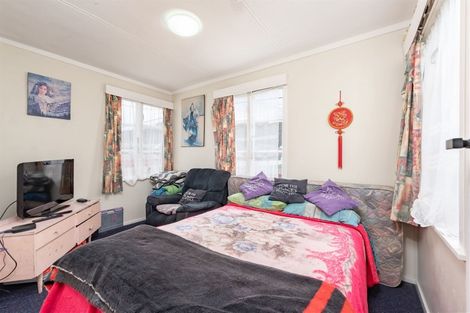 Photo of property in 12 Reynolds Street, Taita, Lower Hutt, 5011