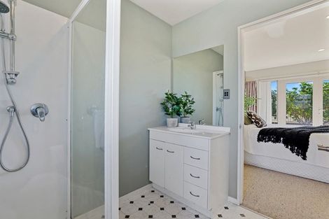 Photo of property in 5 Mcclintock Lane, Sockburn, Christchurch, 8042