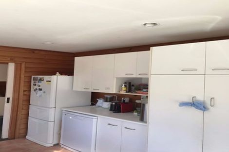 Photo of property in 12 Thalia Place, Totara Vale, Auckland, 0629