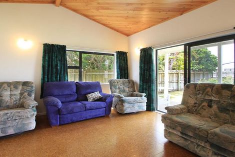 Photo of property in 3a Hereford Place, Waihi Beach, 3611