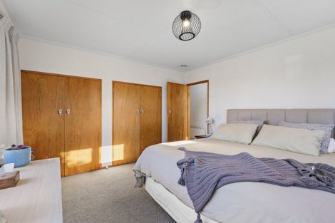 Photo of property in 1 Alma Place, Milson, Palmerston North, 4414