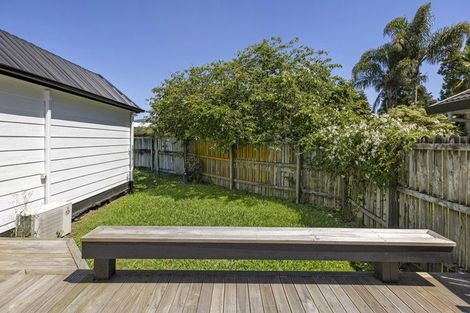 Photo of property in 21a Rimmington Drive, Hamilton Lake, Hamilton, 3204