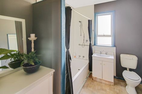 Photo of property in 82 Himatangi Beach Road, Himatangi, Foxton, 4891